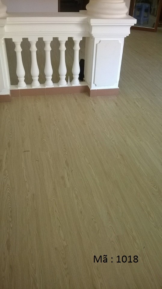 Sàn nhựa giả gỗ Hàn Quốc giá rẻ 165.000/m2 đã thi công